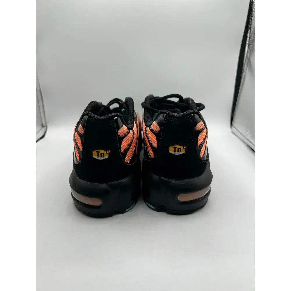 Nike Air Max Plus GS ‘Aurora Green Orange Pulse’ size 7Y